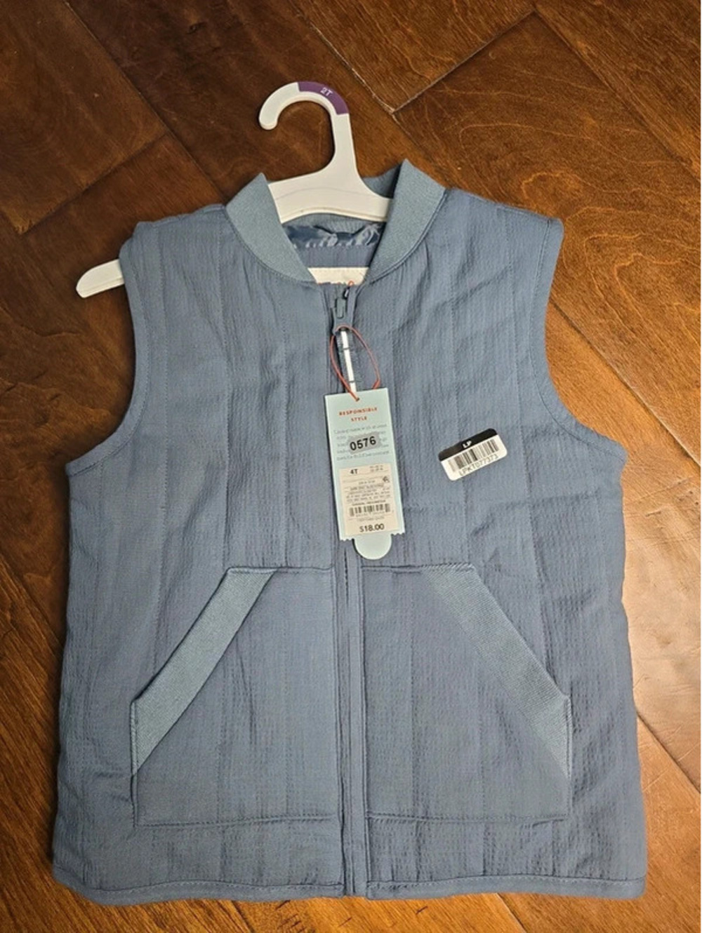 4t brand new vest from target item 576G7